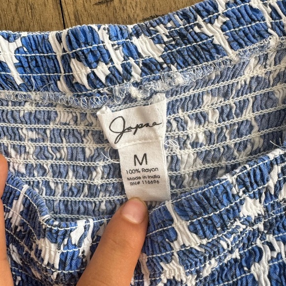 Japna Blue and White Puff Sleeve Smocked Blouse - Picture 3 of 8